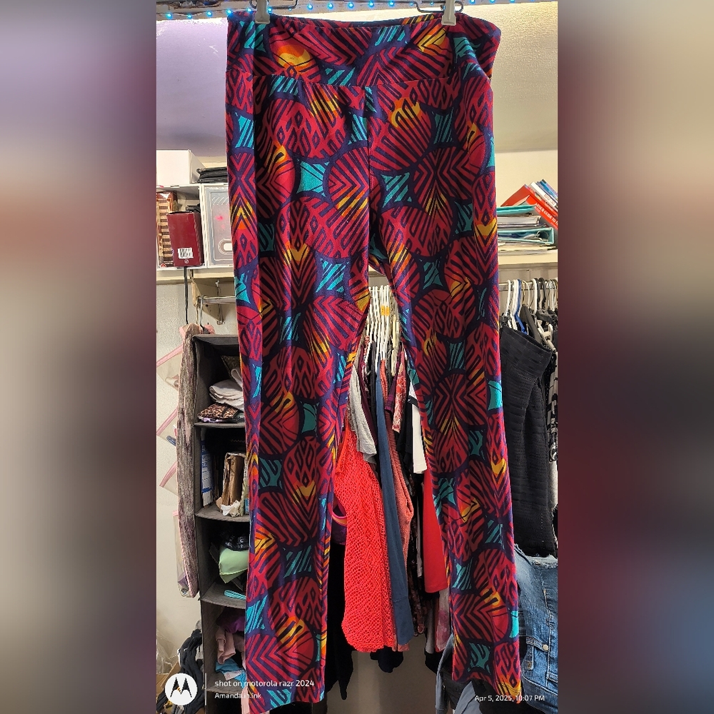 LuLaRoe Multicolor Abstract Leggings